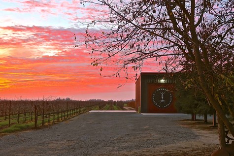 sunset image at Acquiesce Winery