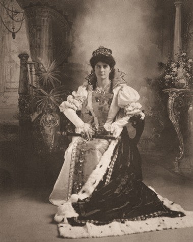 "Queen Zinfandel" Bertha de Almado, who reigned over Lodi's historic three-day Tokay Carnival in 1907.